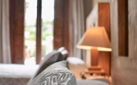Hotel Ana Catalina & Suites
